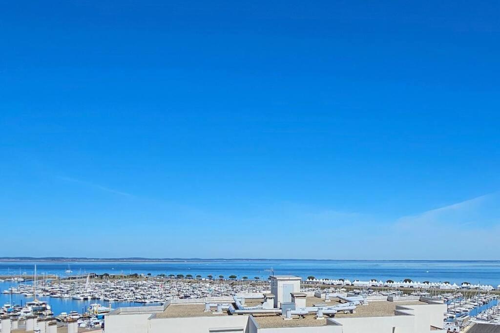 Vue Panoramique Sur Bassin,piscine Et Terrasse * Arcachon